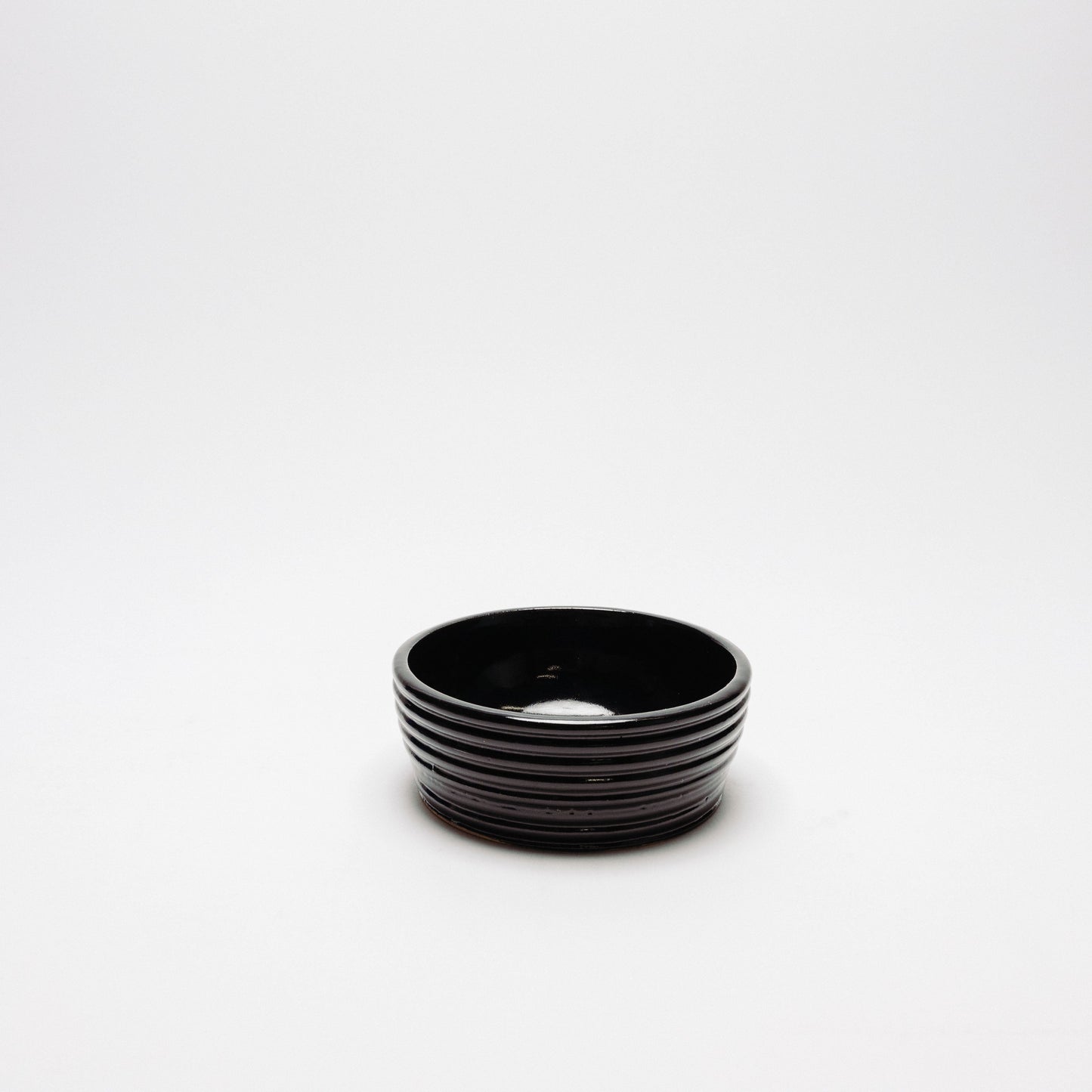 black glossy glaze ribbed bowl small