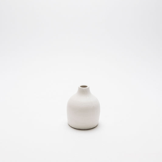 white bud vase small 3